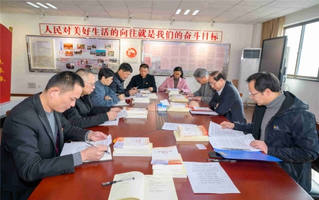 學(xué)黨史、嚴(yán)紀(jì)律，踐承諾、當(dāng)先鋒